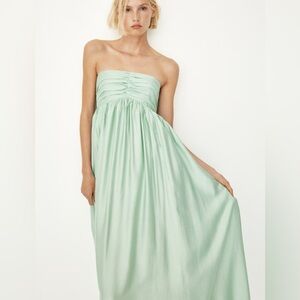H&M bandeau dress in Light Sage NWT SOLD OUT NWT SIZE Medium